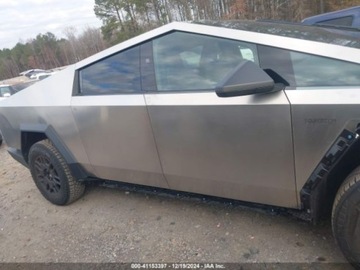  Tesla Cybertruck Cyberbeast 2024 Elektryczny 845KM, zdjęcie 5
