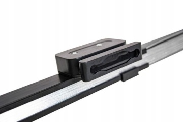 Солнцезащитная шторка для автомобиля шириной 150 см с присосками