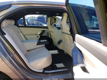 BMW Seria 7 G70 2023 BMW Seria 7 740i, 2023r., 3.0L 3.0 Benzyna 375KM, zdjęcie 9
