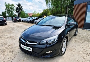 Opel Astra J Sedan 1.4 Turbo ECOTEC 140KM 2013 Opel Astra BENZYNA nawigacja SEDAN super okazja POLECAMY 1.4, zdjęcie 2