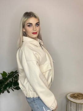 ВЕСЕННЯЯ КУРТКА ИЗ МАТЕРИАЛА БЕЖЕВОГО цвета