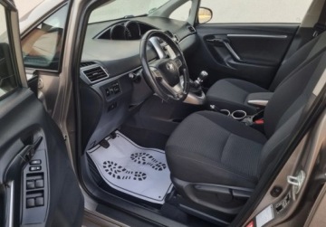 Toyota Verso Minivan Facelifting 1.6 D-4D 112KM 2014 Toyota Verso SLICZNA 1.6 D4D Diesel ORYGINAL Bogata Wersja ZADBANA 2015r S, zdjęcie 5