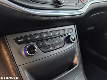 Opel Astra K Sports Tourer 1.4 Turbo 150KM 2016 Opel Astra Opel Astra 1.4 Turbo Edition 1.4 Benzyna 150KM, zdjęcie 17