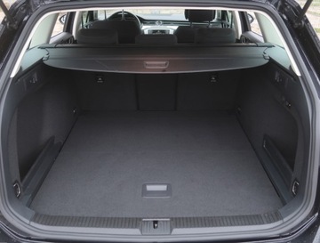 Volkswagen Passat B8 Variant 2.0 TDI BlueMotion SCR 150KM 2016 VW Passat 2.0 TDI, Automat, Navi, Klima, zdjęcie 13