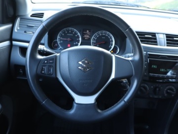 Suzuki Swift V Hatchback 5d 1.2 VVT 94KM 2013 Suzuki Swift 1.2, Salon Polska, Klima, zdjęcie 16