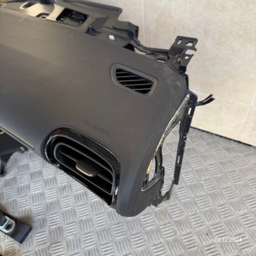 DESKA KOMPLETNÍ AIRBAG KONZOLA PÁSY KOKPIT TOYOTA YARIS CROSS 2023 ROK