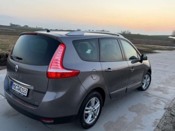 Renault Grand Scenic II Grand Scenic 2013 Energy dCi 130KM 2015 Renault Grand Scenic Rodzinny Grand Scenic 1.6D.130KMKamera Parktroniki Le, zdjęcie 5