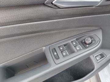 Volkswagen Golf VIII 2022 Volkswagen Golf Plug IN Full LED Navi Kamera Sensor Elektryka PDC Alu 1.4, zdjęcie 8