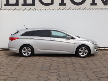 Hyundai i40 Kombi 1.6 GDI 135KM 2012 Hyundai i40 1.6 GDI, Xenon, Klima, Klimatronic, zdjęcie 5