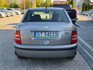 Skoda Fabia I Sedan 1.4 80KM 2007 Skoda Fabia Sliczna 1.4B MPi 206tys Salon Polska bezwypadkowa gwarancja, zdjęcie 6