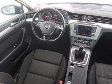 Volkswagen Passat B8 Variant 2.0 TDI BlueMotion SCR 150KM 2016 VW Passat 2.0 TDI, VAT 23%, Navi, Klima, zdjęcie 6