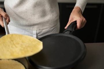 MAKU - patelnia żeliwna tortilla 24cm