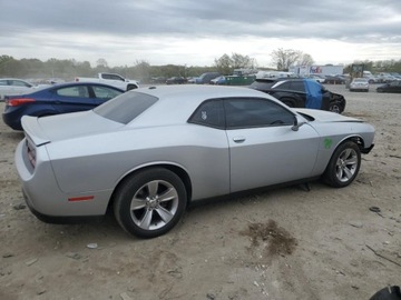 Dodge Challenger III 2021 Dodge Challenger SXT 2021 3.6l 3.6 Benzyna 303KM, zdjęcie 3