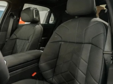 BMW Seria 7 G70 Sedan 3.0 40d 299KM 2026 BMW Seria 7 740d xDrive Sport Sedan 3.0 (299KM) 2026, zdjęcie 7