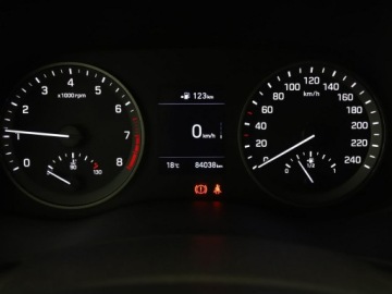 Hyundai Tucson III SUV Facelifting 1.6 GDi 132KM 2019 Hyundai Tucson klima auto kamera i czujniki, zdjęcie 21