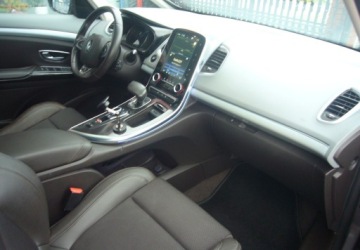 Renault Espace V Van 1.6 Energy dCi 160KM 2016 Renault Espace Renault Espace V Espace 1.6 Diesel 160KM, zdjęcie 17