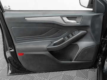 Ford Focus IV Kombi Facelifting 1.0 EcoBoost MHEV 125KM 2023 Ford Focus WJ8580L#1.0 EcoBoost Titanium Podgrz.f, zdjęcie 9