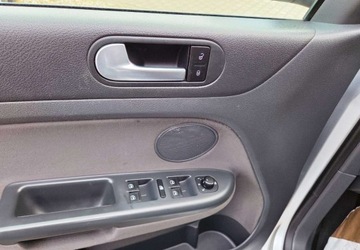 Volkswagen Golf Plus I 1.6 i 102KM 2008 Volkswagen Golf Plus 1,6 MPI 102 KM 1.6 Benzyna 102KM, zdjęcie 7