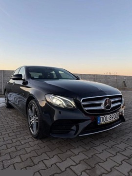 Mercedes Klasa E W213 2018 Mercedes Klasa E Hybryda 286KM 2018r Faktura VAT