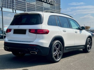 Mercedes GLB SUV 2.0 220d 190KM 2025 MERCEDES-BENZ GLB 220 d 4-Matic AMG Line 2.0 (190KM) 2025, zdjęcie 3