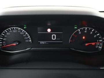 Peugeot 208 II Hatchback 1.2 PureTech 102KM 2019 Peugeot 208 navi klimatyzacja czujniki parkowania, zdjęcie 21