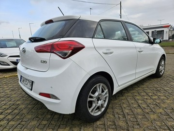 Hyundai i20 I Hatchback 5d Facelifting 1.4 CVVT 100KM 2015 Hyundai i20 1,4 benzyna 100KM automat salon polska, zdjęcie 2