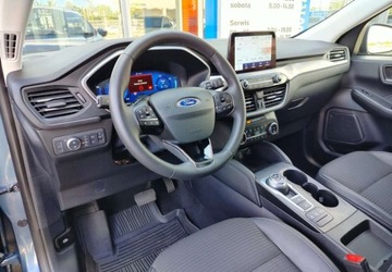 Ford Kuga III SUV Plug-In 2.5 Hybrid 190KM 2023 Ford Kuga Ford Kuga 2.5 FHEV AWD Titanium eCVT 2.5 Hybryda 190KM, zdjęcie 2