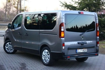 Renault Trafic III 2020 Renault Trafic 2.0 DCI 145KM 8 Osobowy SkoryNaviKamera Cofania,AlusLampa l, zdjęcie 4