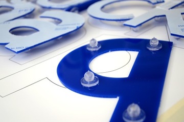 Адресная табличка для дома 70х20 АНТРАЦИТ ул.