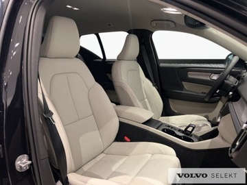 Volvo XC40 Crossover Facelifting 2.0 B3 163KM 2025 Volvo XC 40 VOLVO XC40 B3 Core Benzyna (163+14KM), zdjęcie 33