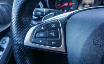 Mercedes GLC C253 SUV 2.0 250 211KM 2018 Mercedes-Benz GLC 4x4 2.0 Benzyna 211KM, zdjęcie 9