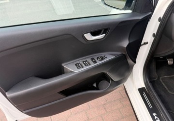 Kia Rio IV Hatchback 5d 1.0 T-GDI 100KM 2019 Kia Rio 1.0i 100 PS GT-line FULL LED Navi 68.000 km Benzyna 100KM, zdjęcie 13