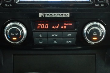 Mitsubishi Pajero IV SUV 5d 3.2 DOHC 200KM 2015 Mitsubishi Pajero 3.2 DI-D, Salon Polska, 197 KM, zdjęcie 9