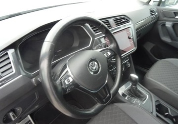 Volkswagen Tiguan II SUV 2.0 TDI 150KM 2018 Volkswagen Tiguan 2.0TDI R-line Bezwypadkowy Serwisowany Oplacony Super St, zdjęcie 2