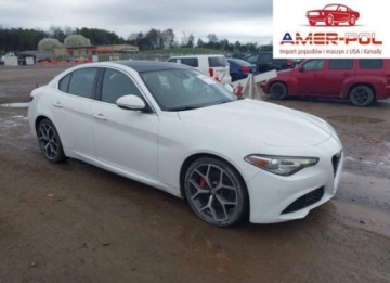 Alfa Romeo Giulia II Sedan Facelifting 2.0 Turbo 280KM 2021 Alfa Romeo Giulia Ti 2021 2.0 Benzyna 280KM