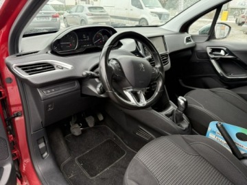 Peugeot 208 I Hatchback 5d Facelifting 1.2 PureTech 82KM 2015 Peugeot 208 Klimatronik*, zdjęcie 16
