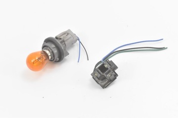 OPRAWKA ŻARÓWKA LAMPY PRZÓD PRZEDNIEJ 35618-74G00 SUZUKI SWIFT VI MK8 2017+