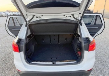 BMW X1 F48 Crossover xDrive18d 150KM 2017 BMW X1 4x4 X1 2.0 D 150 KM Bezwypadkowy 1 wlasciciel Warszawa 2.0, zdjęcie 10