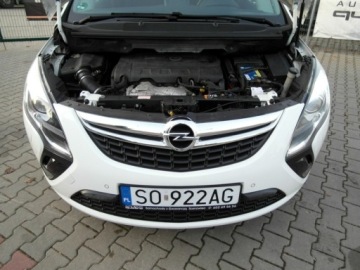 Opel Zafira C Tourer 2.0 CDTI ECOTEC 165KM 2014 Opel Zafira Tempomat Xenon Klimatronik Led 2.0 Diesel 165KM, zdjęcie 6