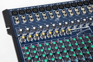 Yamaha MG 206 C-USB — аудиомикшер
