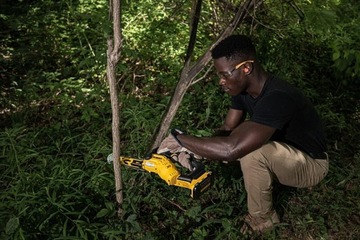 DCMPS520N DEWALT Бензопила для веток 20см КОРПУС