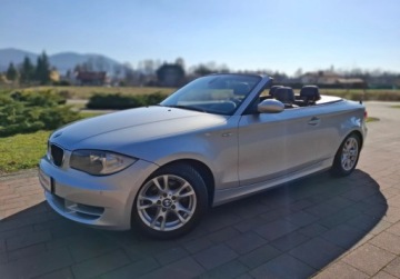 BMW Seria 1 E81/E87 Cabrio E88 118i 143KM 2009 BMW Seria 1 Kabrio 2.0 Benzyna 143KM
