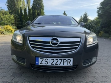 Opel Insignia I Sedan 2.0 Turbo ECOTEC 220KM 2009 Opel Insignia 2.0 Turbo 220KM | Skóry | Bi-Ksenon, zdjęcie 1
