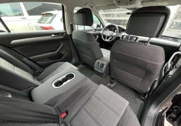 Volkswagen Passat B8 Limousine Facelifting 1.5 TSI EVO 150KM 2021 Volkswagen Passat Pakiet Travel Assist, ACC, ergoComfort, Bezwypadkowy, Sa, zdjęcie 8