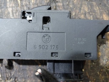 Кнопка переключателя правого стеклоподъемника BMW E46 6902176