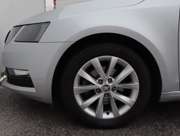 Skoda Octavia III Kombi Facelifting 1.6 TDI 115KM 2018 Skoda Octavia 1.6 TDI, DSG, VAT 23%, Navi, Klima, zdjęcie 14