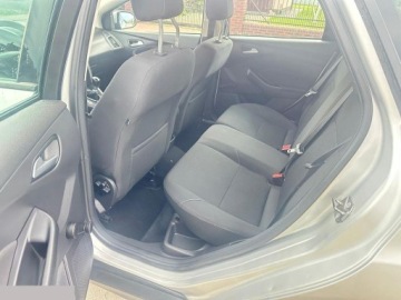 Ford Focus III Kombi Facelifting 1.6 TDCi 115KM 2015 Ford Focus 1.6 TDCi SYNC Edition 115KM 2015r Niezawodny i oszczędny!, zdjęcie 12