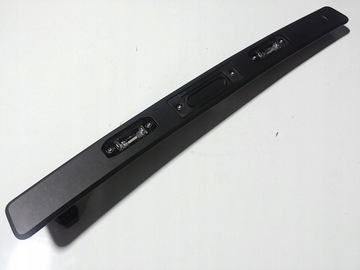 VOLVO XC60 listwa klapy bagaznik osw tablic rej OE