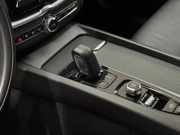 Volvo XC60 II 2021 Volvo XC 60 B4 Momentum PRO / 1 właściciel / Salon, zdjęcie 7