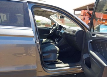 Volkswagen Tiguan II 2023 Volkswagen Tiguan 2023r., 2.0t Se, 2L, od ubezpieczalni 2.0 Benzyna 187KM, zdjęcie 6